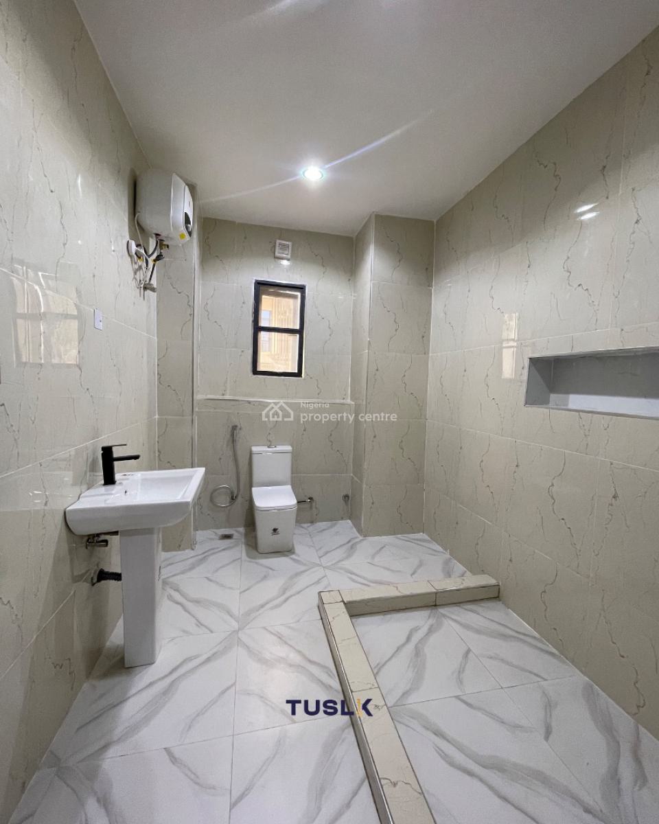 Exquisite 4 Bedroom Terrace + Bq, Jahi, Abuja, Terraced Duplex for Sale