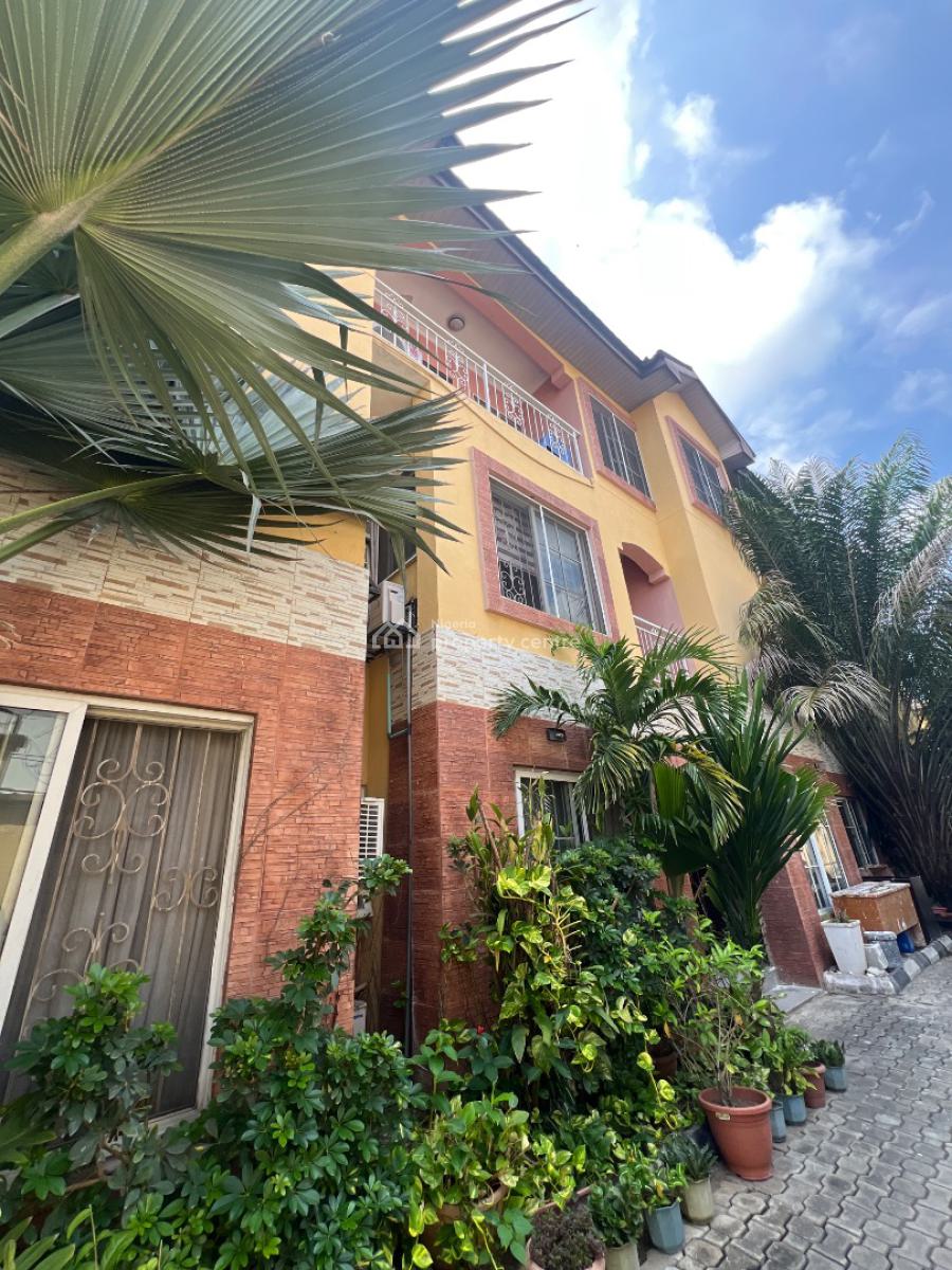Well Built 4bedroom Terrace Duplex, Lekki Phase 1, Lekki, Lagos, Terraced Duplex for Rent