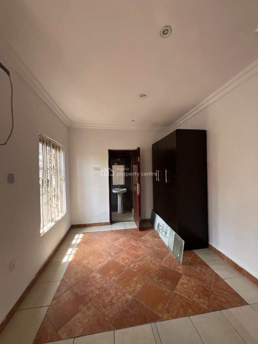 Well Built 4bedroom Terrace Duplex, Lekki Phase 1, Lekki, Lagos, Terraced Duplex for Rent