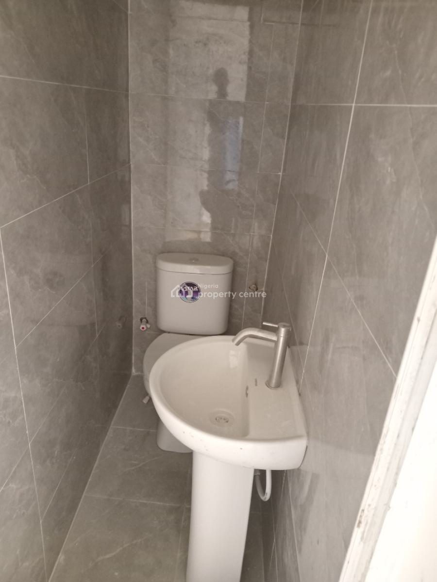 Newyork 2bd Flat, Onike By Sabo Yaba, Yaba, Lagos, Flat / Apartment for Rent