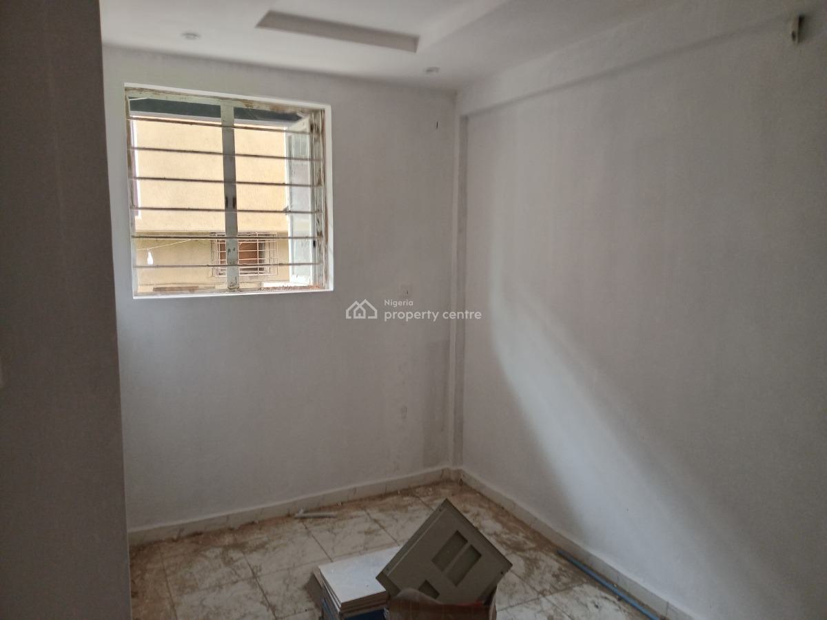 Newyork 2bd Flat, Onike By Sabo Yaba, Yaba, Lagos, Flat / Apartment for Rent