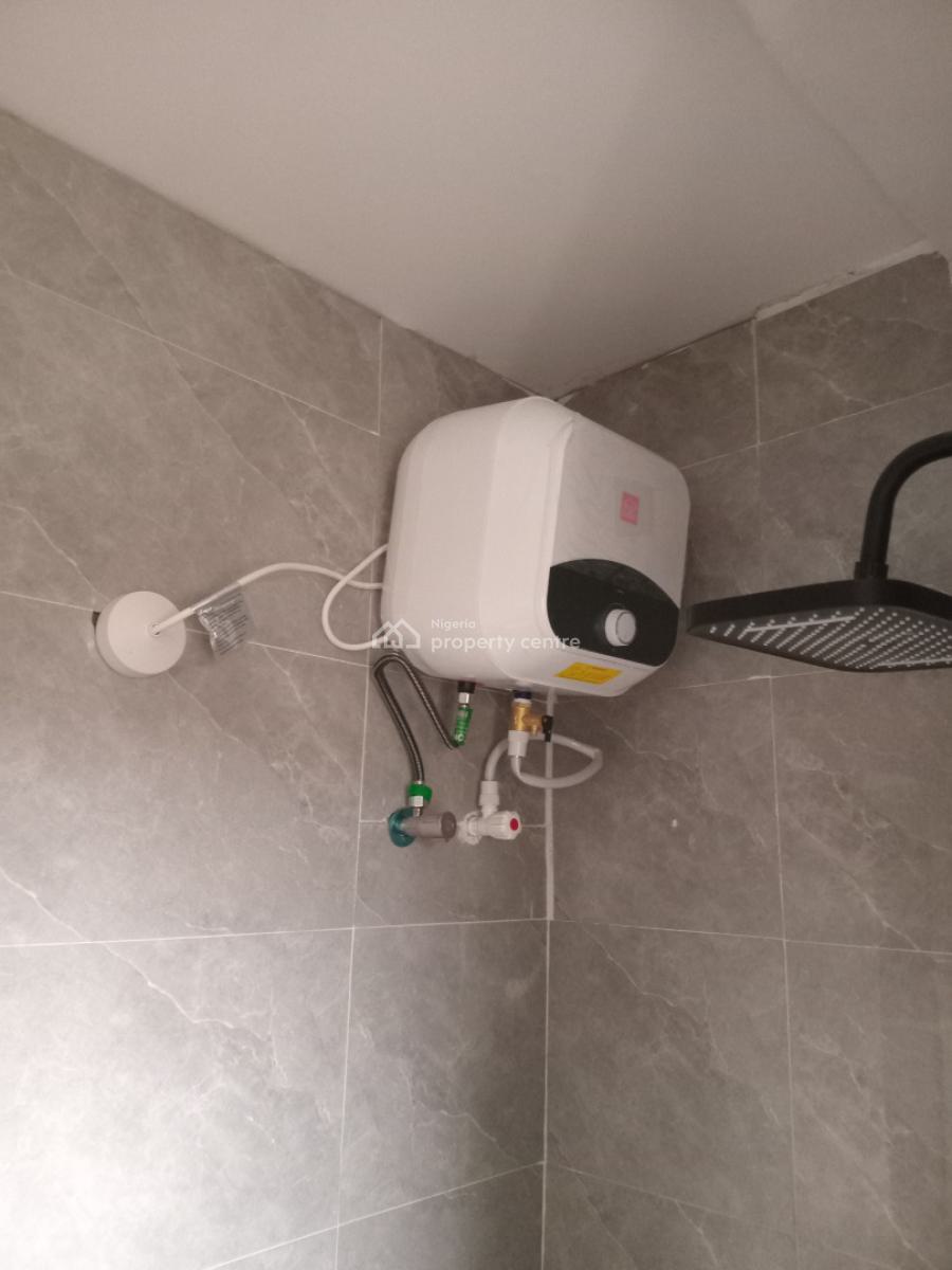 Newyork 2 Bedroom Flat, By Sabo, Onike, Yaba, Lagos, Flat / Apartment for Rent