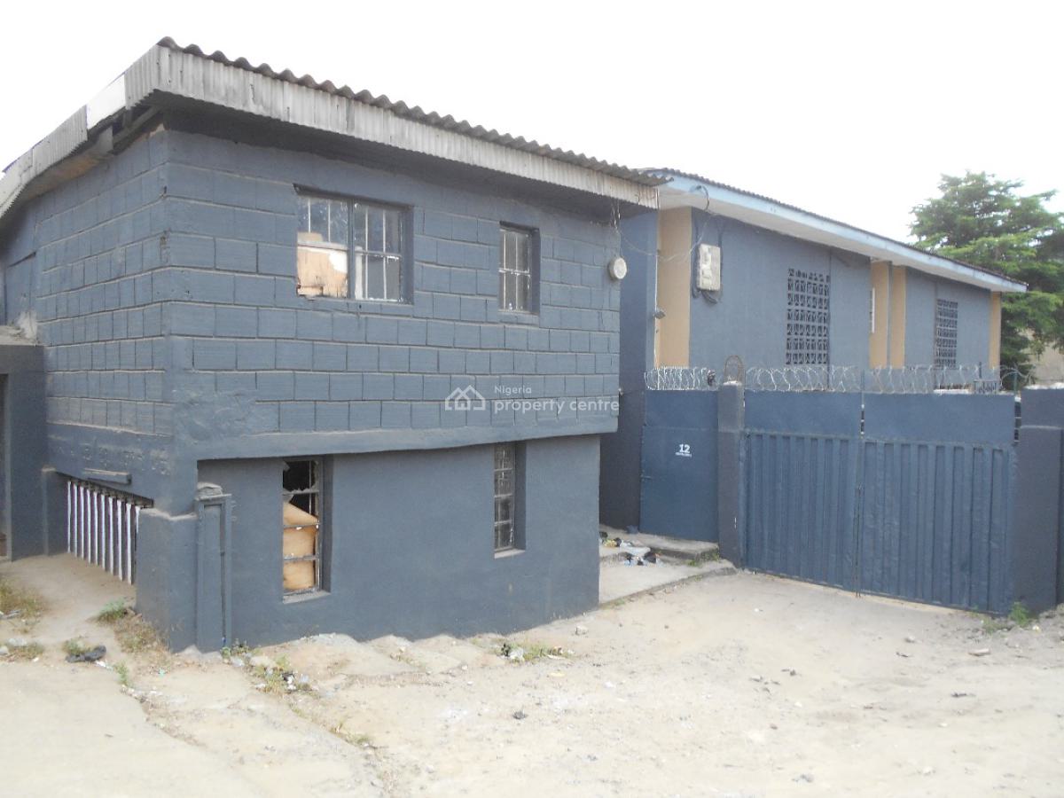 Six Bedroom Detached House, Okota Road, Isolo, Lagos, Detached Duplex for Rent