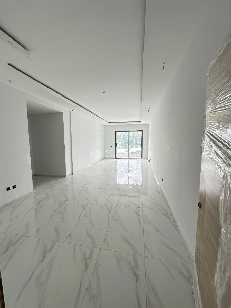 Spacious Well-built 2 Bedroom Apartment with Bq, Pool and Elevator, Lekki Phase 1, Lekki, Lagos, Flat / Apartment for Sale
