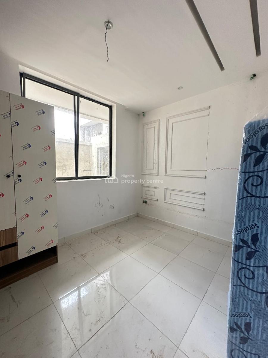 Spacious Luxury 1 Bedroom Apartment with Swimming Pool, Lekki Phase 1, Lekki, Lagos, Flat / Apartment for Sale