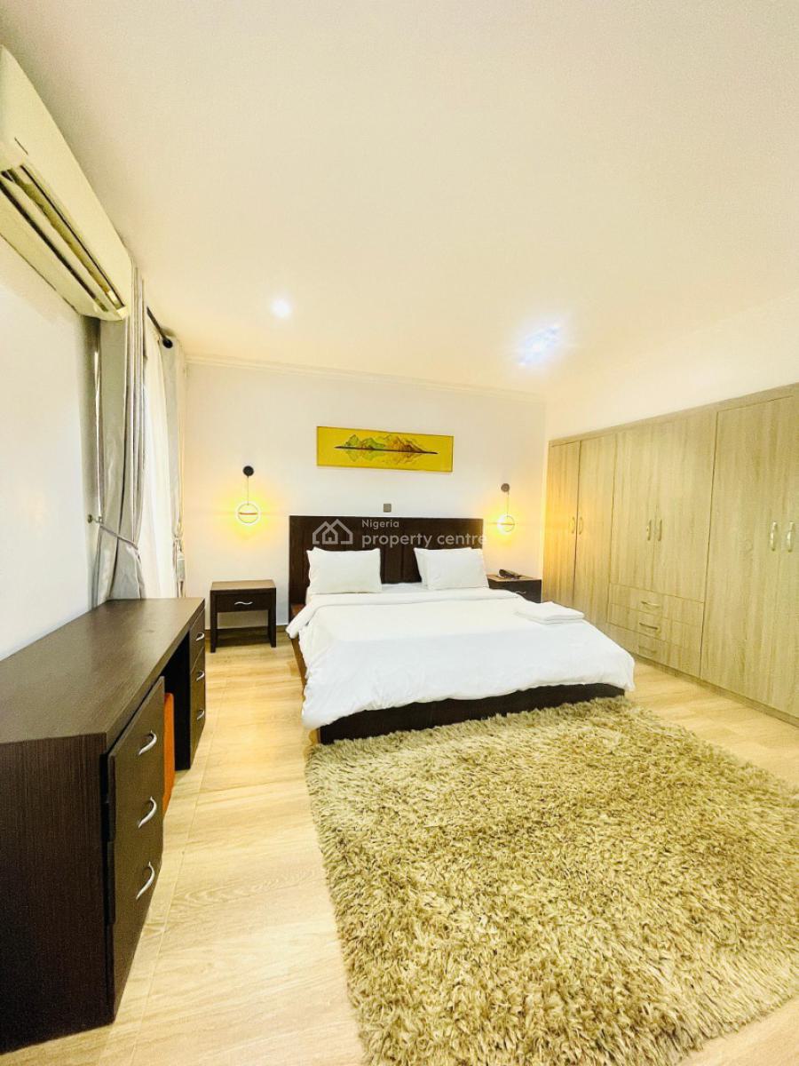 Luxury 3 Bedroom Apartment Available, Temple Road, Ikoyi, Lagos, Flat / Apartment Short Let