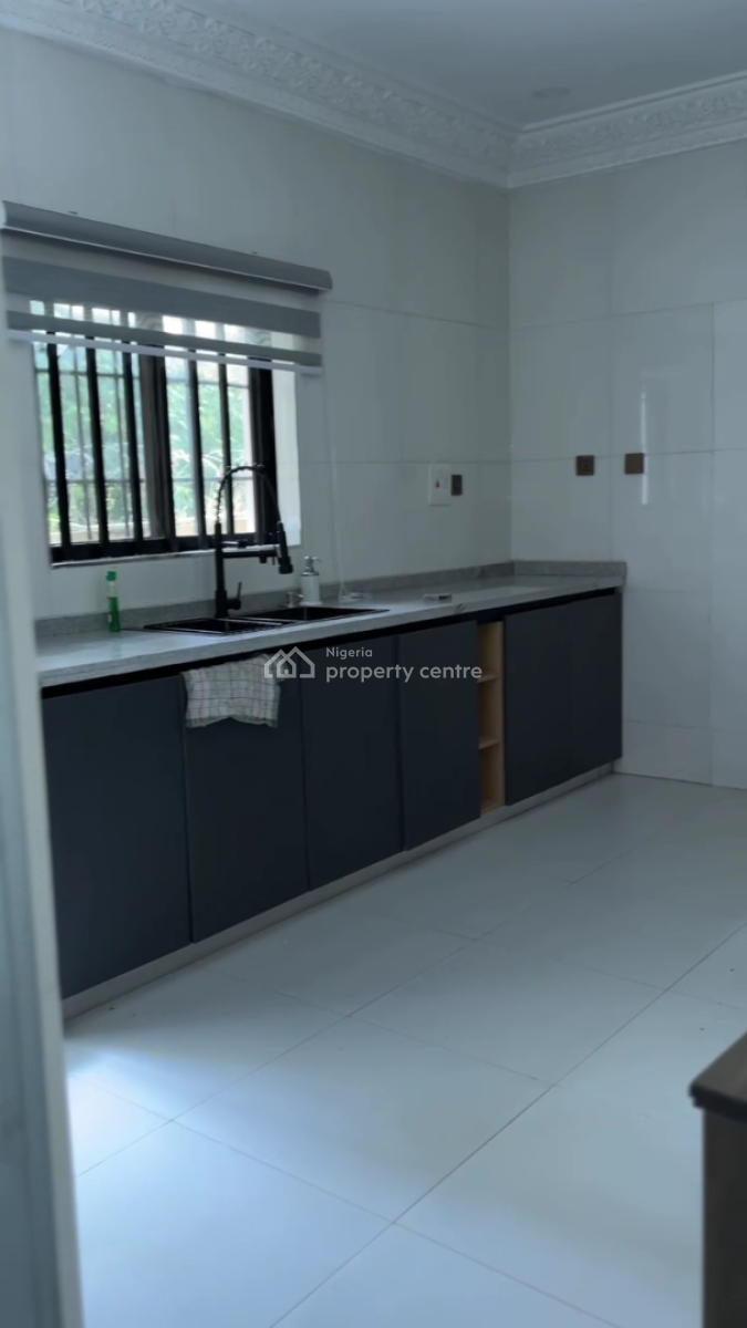 Furnished 2-bedroom Apartment in The Heart of Abuja, Off Amino Kano Crescent, Wuse 2, Abuja, Flat / Apartment for Rent