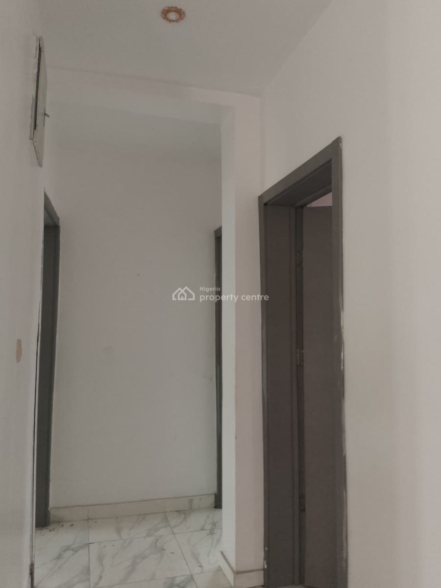 Well Maintained 3 Bedroom, Illasan, Ikate, Lekki, Lagos, Flat / Apartment for Rent