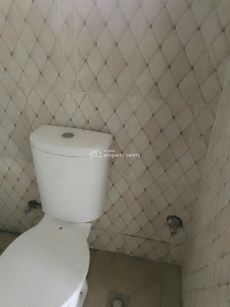 Well Maintained 3 Bedroom, Illasan, Ikate, Lekki, Lagos, Flat / Apartment for Rent