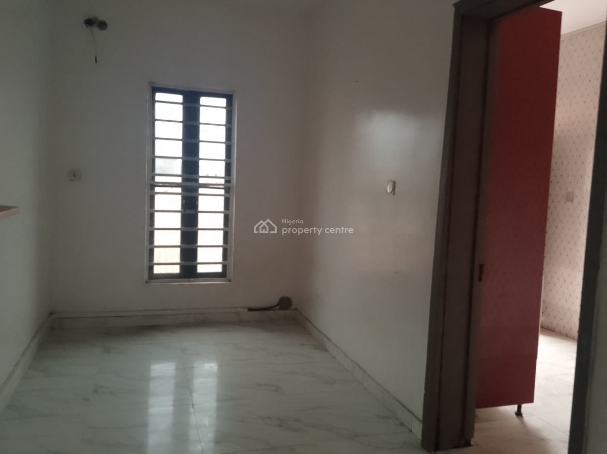 Well Maintained 3 Bedroom, Illasan, Ikate, Lekki, Lagos, Flat / Apartment for Rent