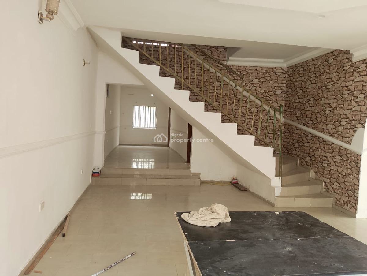 4-bedroom Wing of Duplex + 1 Room Bq, Le, Lekki Phase 1, Lekki, Lagos, Semi-detached Duplex for Rent