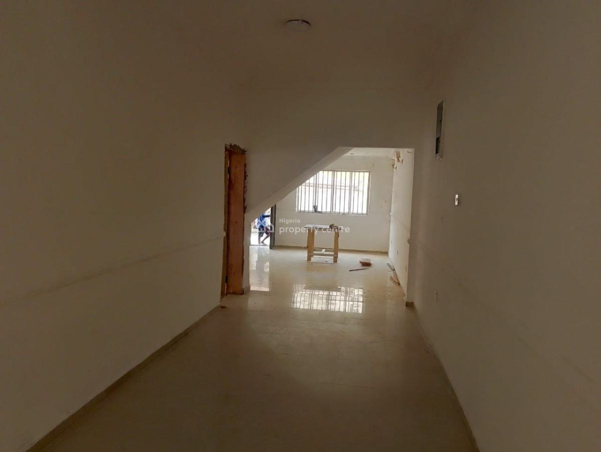 4-bedroom Wing of Duplex + 1 Room Bq, Le, Lekki Phase 1, Lekki, Lagos, Semi-detached Duplex for Rent