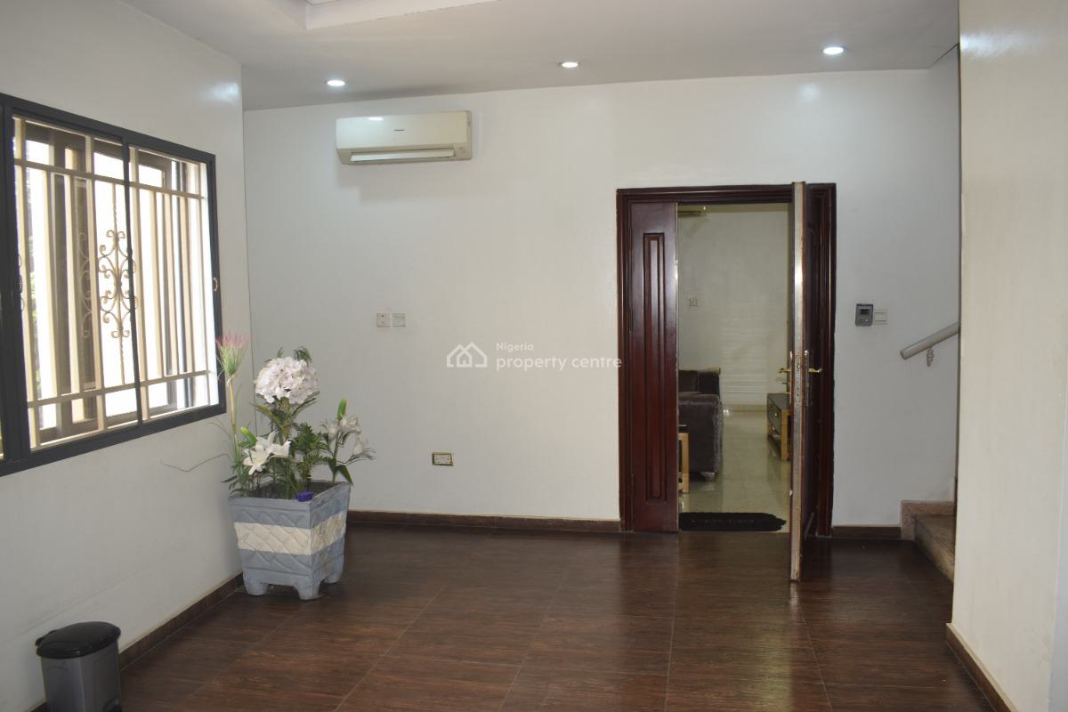 Luxury Fully Furnished 3bedrooms Flat, Queens Drive Ikoyi, Ikoyi, Lagos, Flat / Apartment for Rent