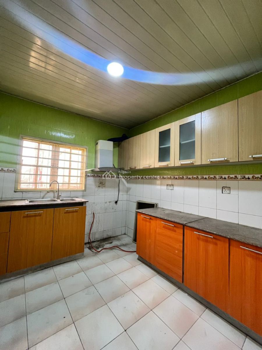 Comfortable 3 Bedroom Apartment, Idado, Lekki, Lagos, Flat / Apartment for Rent