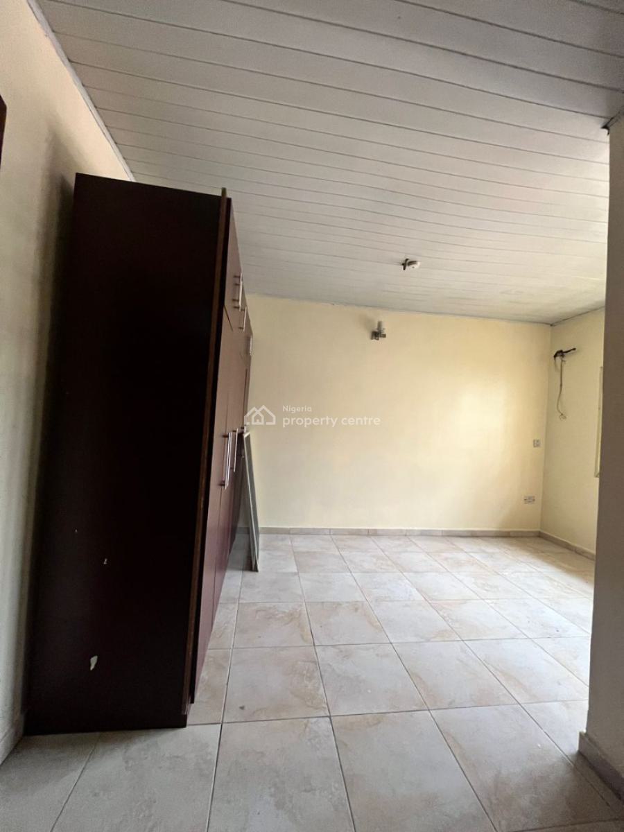 Comfortable 3 Bedroom Apartment, Idado, Lekki, Lagos, Flat / Apartment for Rent