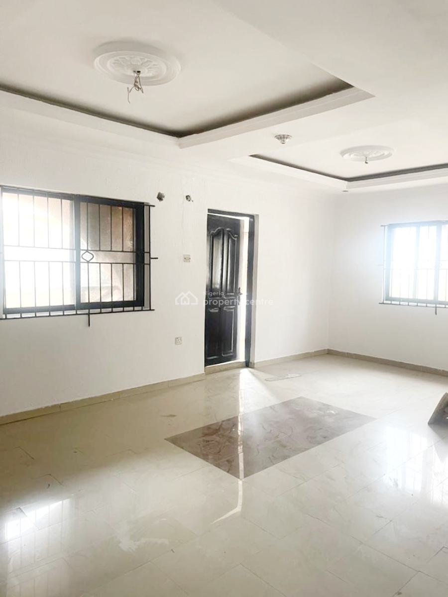 a Well Maintained Spacious 3 Bedroom Flat, Gra Phase 1, Magodo, Lagos, Flat / Apartment for Rent