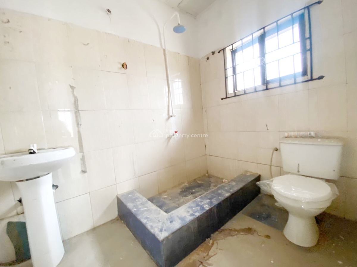 a Well Maintained Spacious 3 Bedroom Flat, Gra Phase 1, Magodo, Lagos, Flat / Apartment for Rent