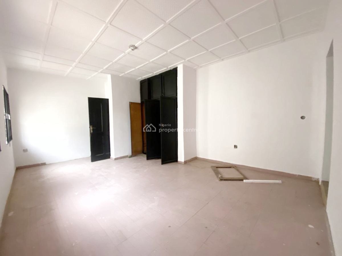 a Well Maintained Spacious 3 Bedroom Flat, Gra Phase 1, Magodo, Lagos, Flat / Apartment for Rent