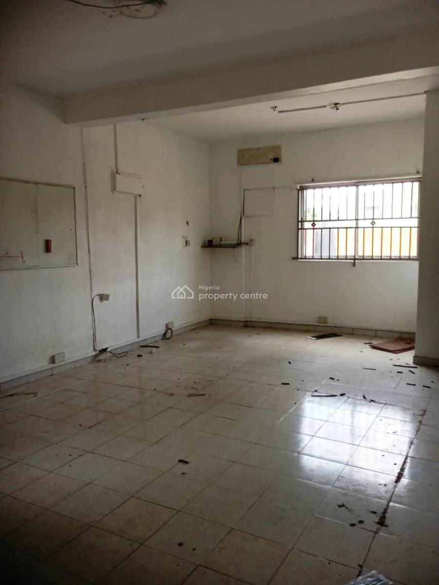 Ground Floor 3 Rooms Office Space, Awuse Estate, Opebi, Ikeja, Lagos, Office Space for Rent
