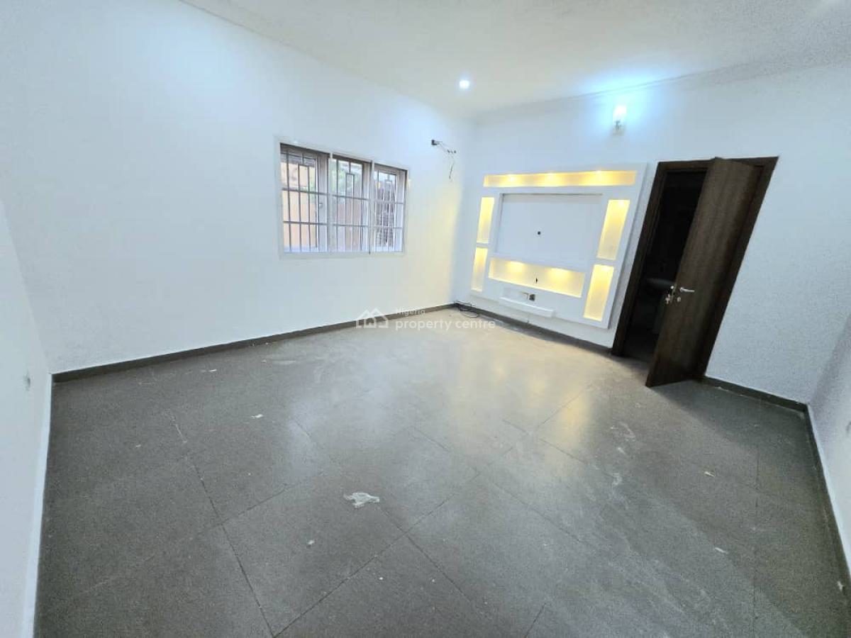 Lovely Spacious 3-bedroom Apartment with Bq, Off Remi Olowude, Lekki Right, Lekki Phase 1, Lekki, Lagos, Flat / Apartment for Rent