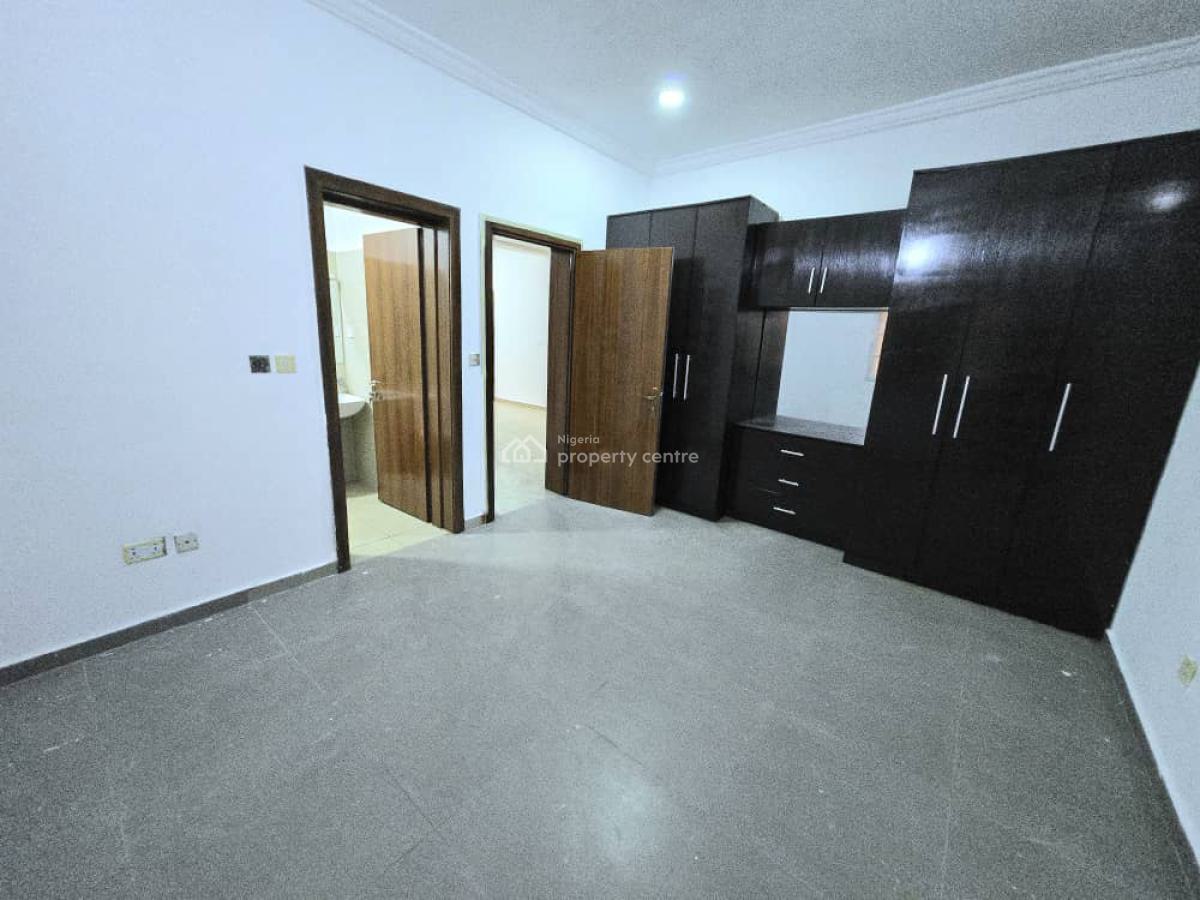 Lovely Spacious 3-bedroom Apartment with Bq, Off Remi Olowude, Lekki Right, Lekki Phase 1, Lekki, Lagos, Flat / Apartment for Rent
