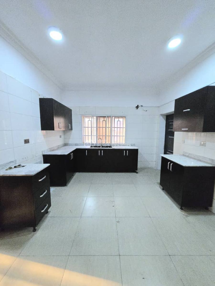 Lovely Spacious 3-bedroom Apartment with Bq, Off Remi Olowude, Lekki Right, Lekki Phase 1, Lekki, Lagos, Flat / Apartment for Rent