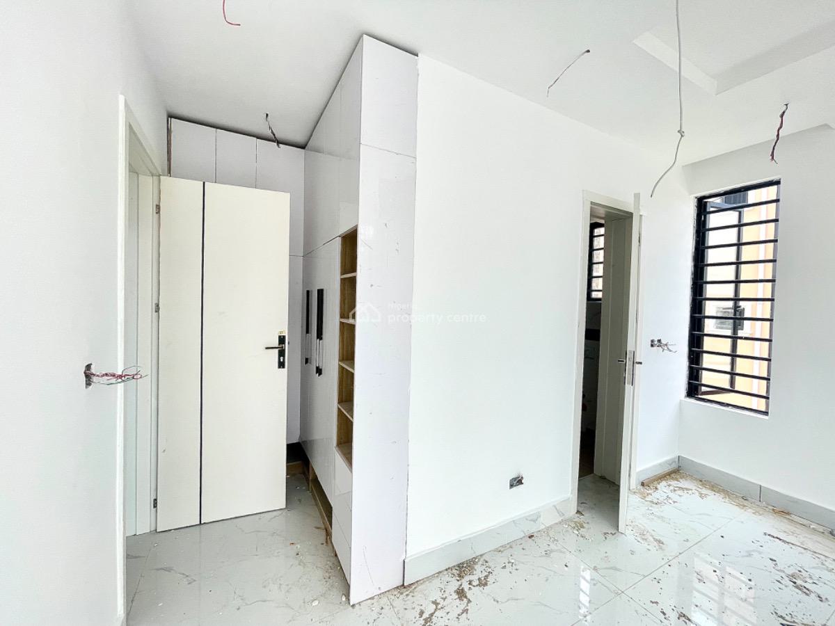 Brand New 2 Bedrooms Apartment, Lekki Phase 1, Lekki, Lagos, Flat / Apartment for Sale