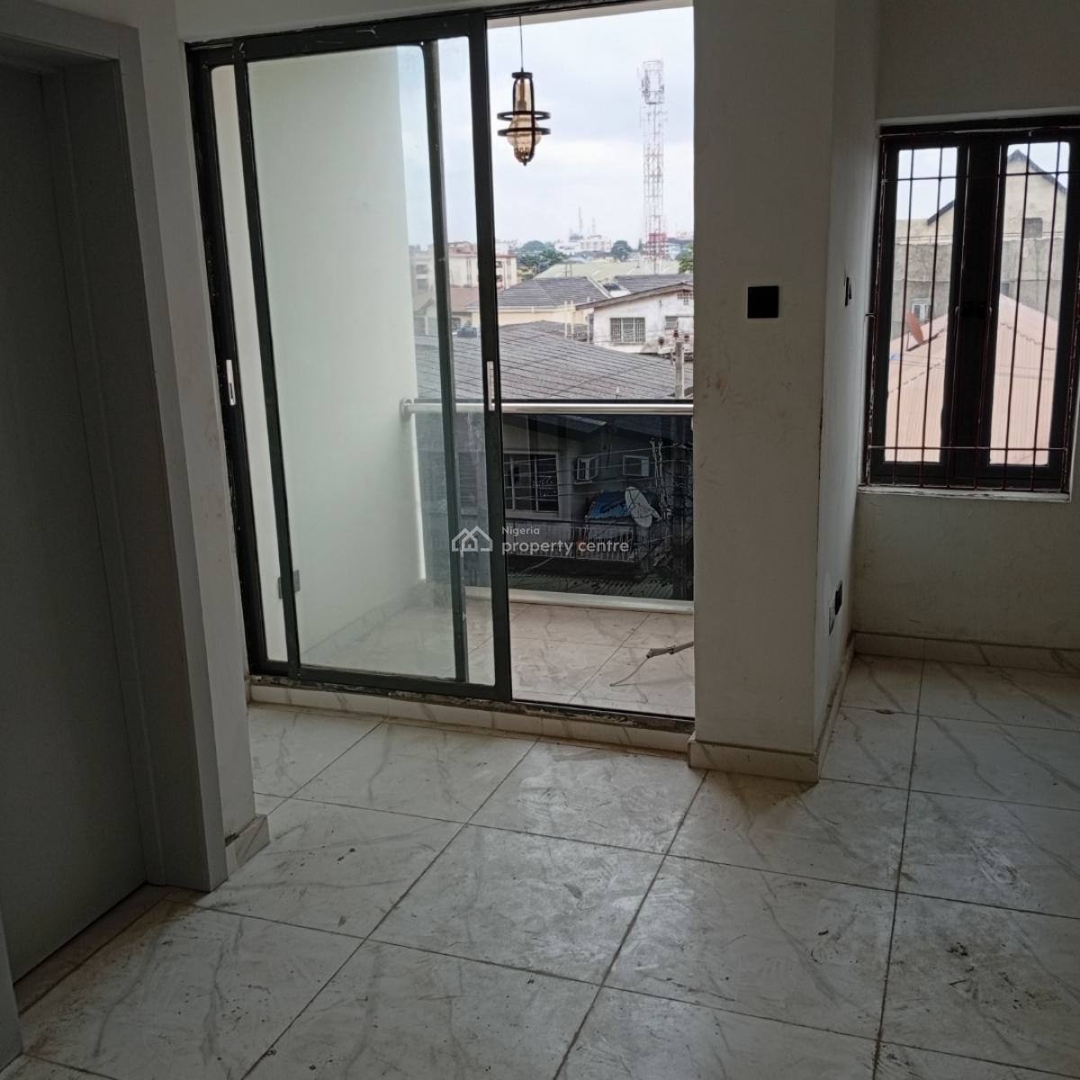 a 4 Bedroom Duplex, Obanikoro, Shomolu, Lagos, House for Sale