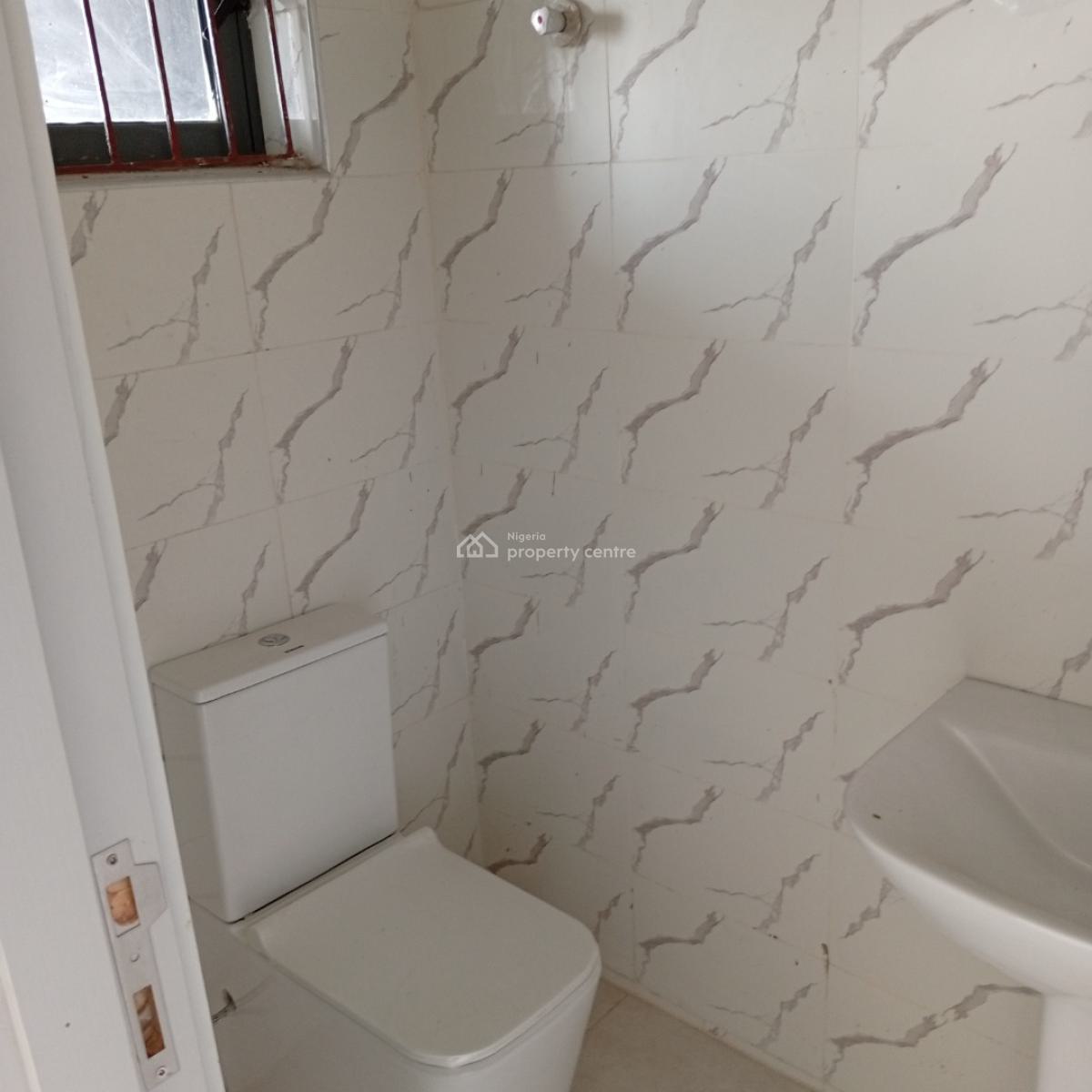 a 4 Bedroom Duplex, Obanikoro, Shomolu, Lagos, House for Sale