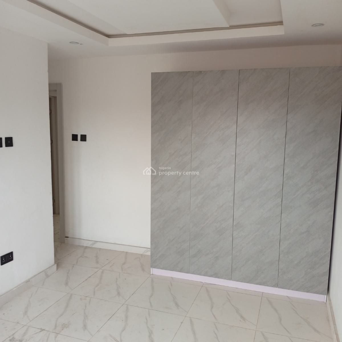 a 4 Bedroom Duplex, Obanikoro, Shomolu, Lagos, House for Sale