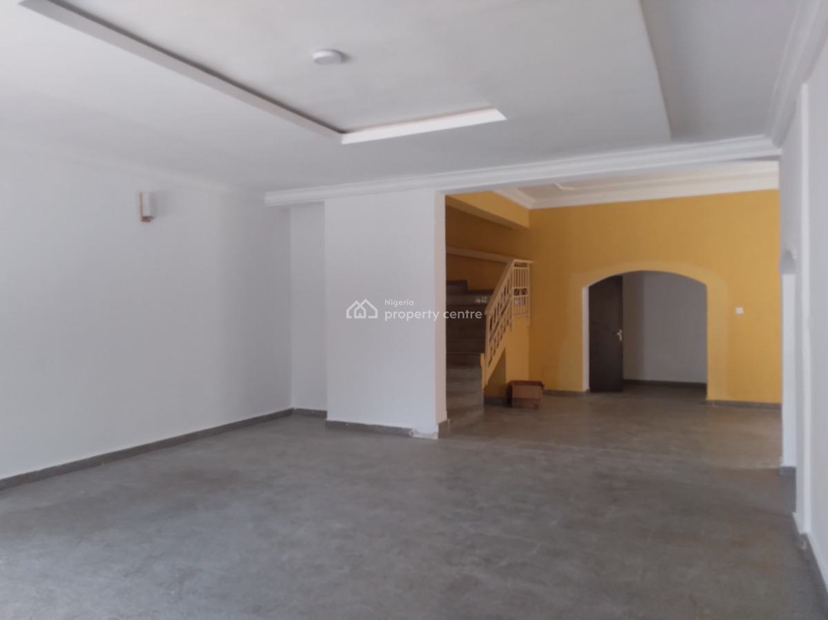 Spacious 4 Bedooms Duplex + 2 Rooms Bq + Anteroom + Laundry Etc, Lekki Phase 1, Lekki, Lagos, Semi-detached Duplex for Rent