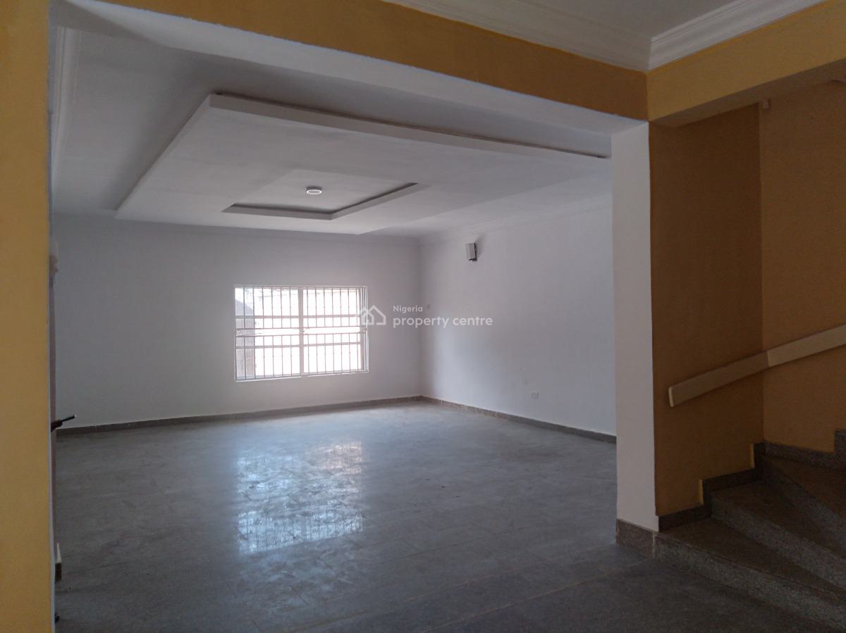 Spacious 4 Bedooms Duplex + 2 Rooms Bq + Anteroom + Laundry Etc, Lekki Phase 1, Lekki, Lagos, Semi-detached Duplex for Rent