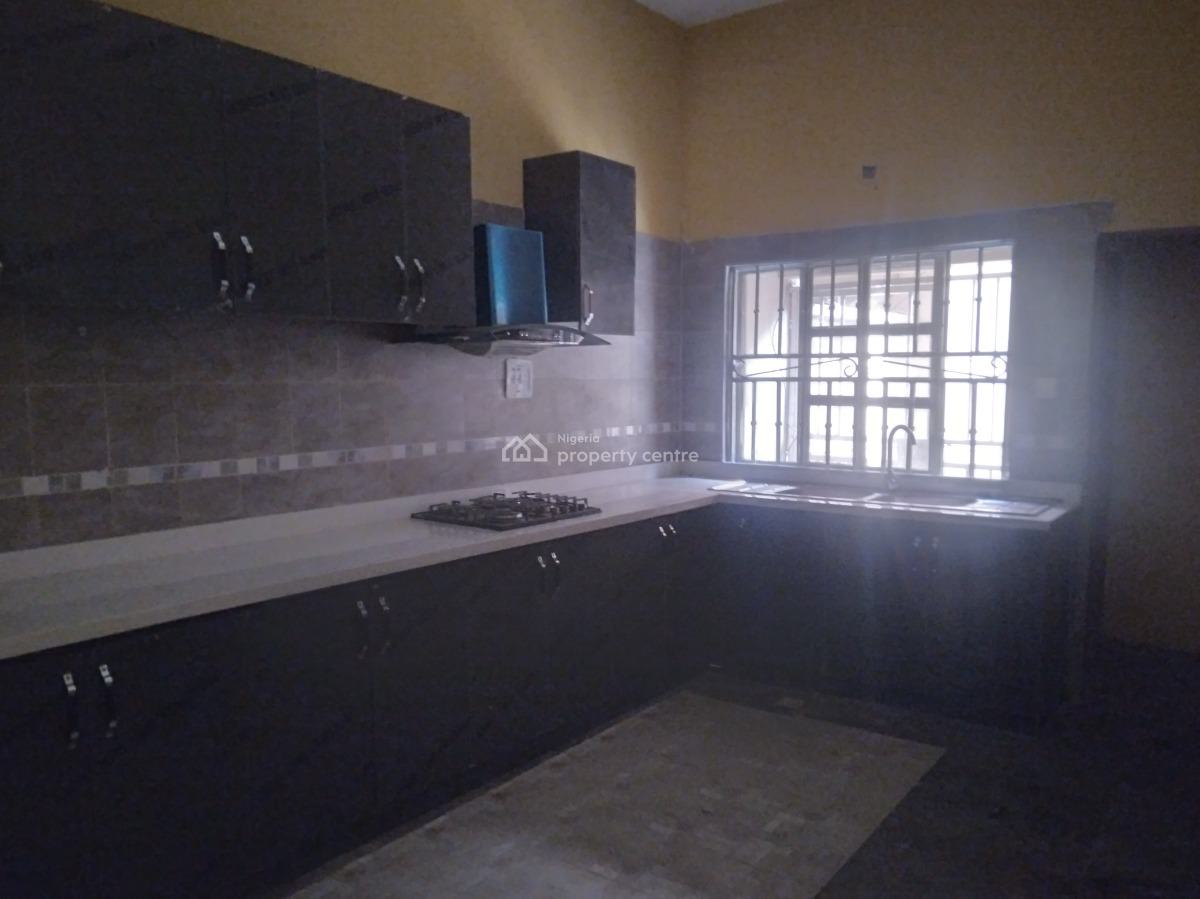 Spacious 4 Bedooms Duplex + 2 Rooms Bq + Anteroom + Laundry Etc, Lekki Phase 1, Lekki, Lagos, Semi-detached Duplex for Rent