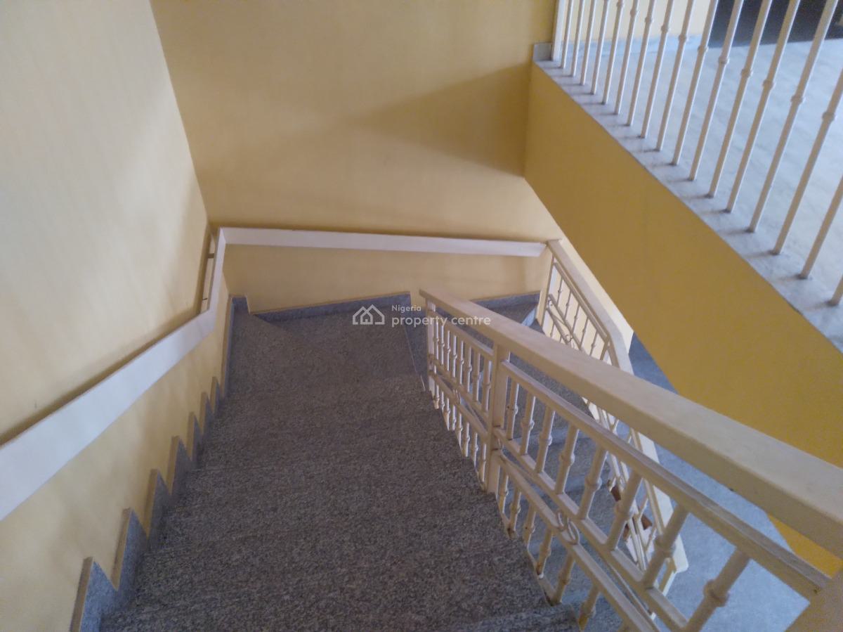 Spacious 4 Bedooms Duplex + 2 Rooms Bq + Anteroom + Laundry Etc, Lekki Phase 1, Lekki, Lagos, Semi-detached Duplex for Rent