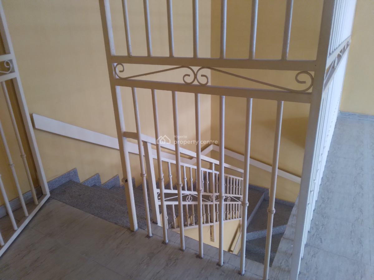 Spacious 4 Bedooms Duplex + 2 Rooms Bq + Anteroom + Laundry Etc, Lekki Phase 1, Lekki, Lagos, Semi-detached Duplex for Rent