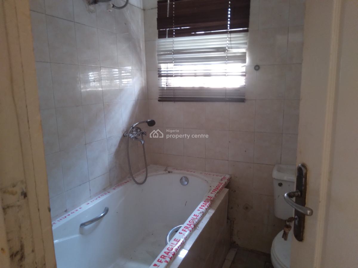 Spacious 4 Bedooms Duplex + 2 Rooms Bq + Anteroom + Laundry Etc, Lekki Phase 1, Lekki, Lagos, Semi-detached Duplex for Rent