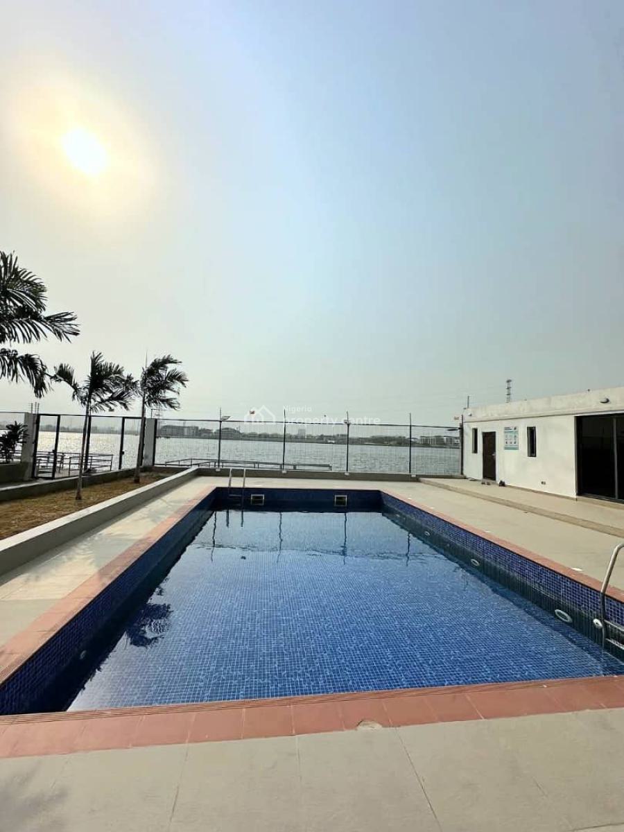 Waterfront Well Maintained 4 Bedroom Terrace with Bq, Lekki Phase 1, Lekki, Lagos, Terraced Duplex for Rent