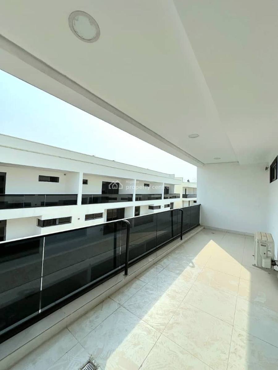 Waterfront Well Maintained 4 Bedroom Terrace with Bq, Lekki Phase 1, Lekki, Lagos, Terraced Duplex for Rent