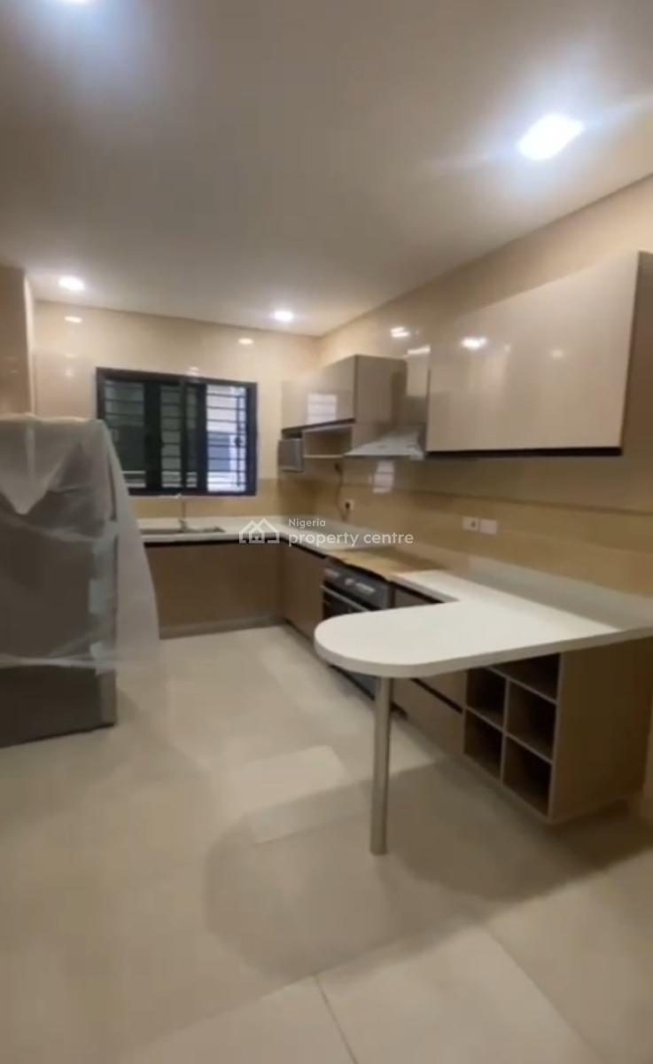 Luxury 3 Bedroom Apartment with Bq, Pool & Gym, Off Queens Drive, Ikoyi, Lagos, Flat / Apartment for Rent