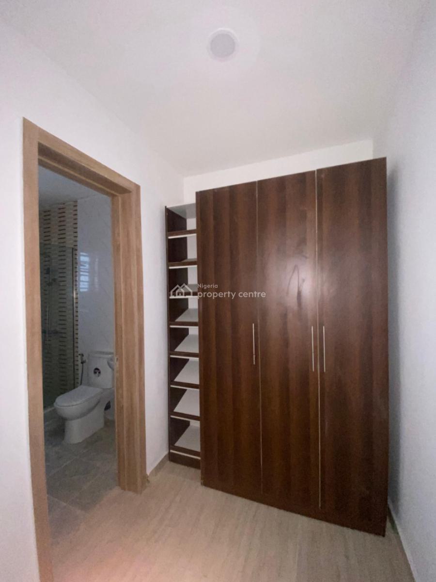 4 Bedrooms Terraced Duplex with a Room Bq, Ikota Gra, Ikota, Lekki, Lagos, Terraced Duplex for Sale