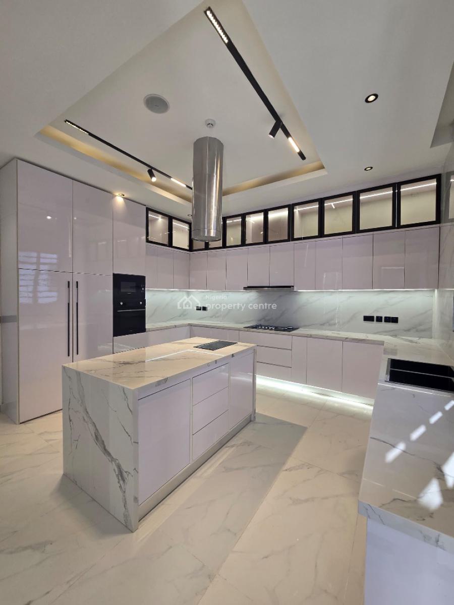 Finely Built  4 Bedroom Penthouse Duplex with Bq & Elevator, Lekki Phase 1, Lekki, Lagos, House for Sale