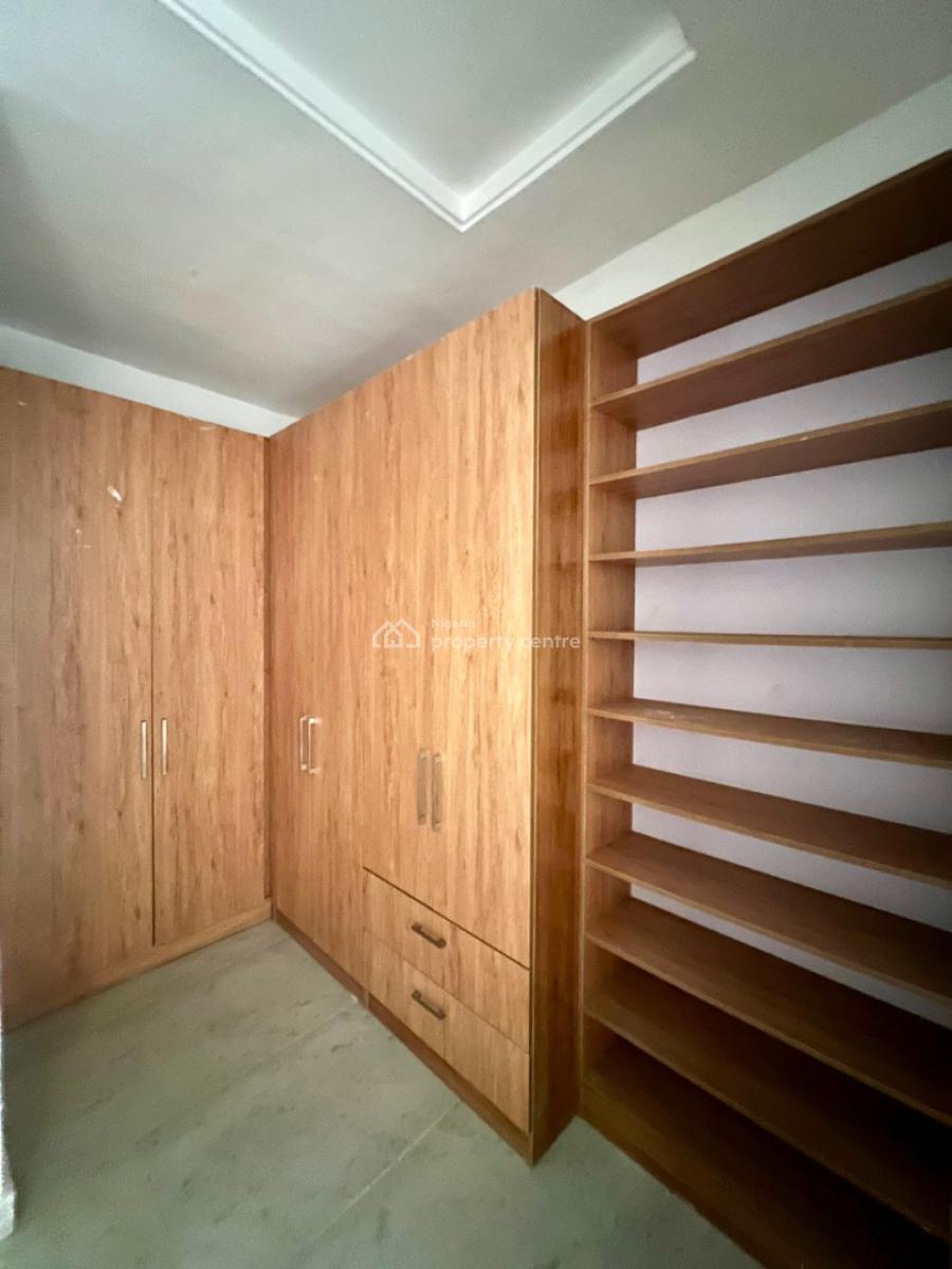 Well Built 4bedroom Terrace Duplex with a Bq, Lekki Phase 1, Lekki, Lagos, Terraced Duplex for Sale