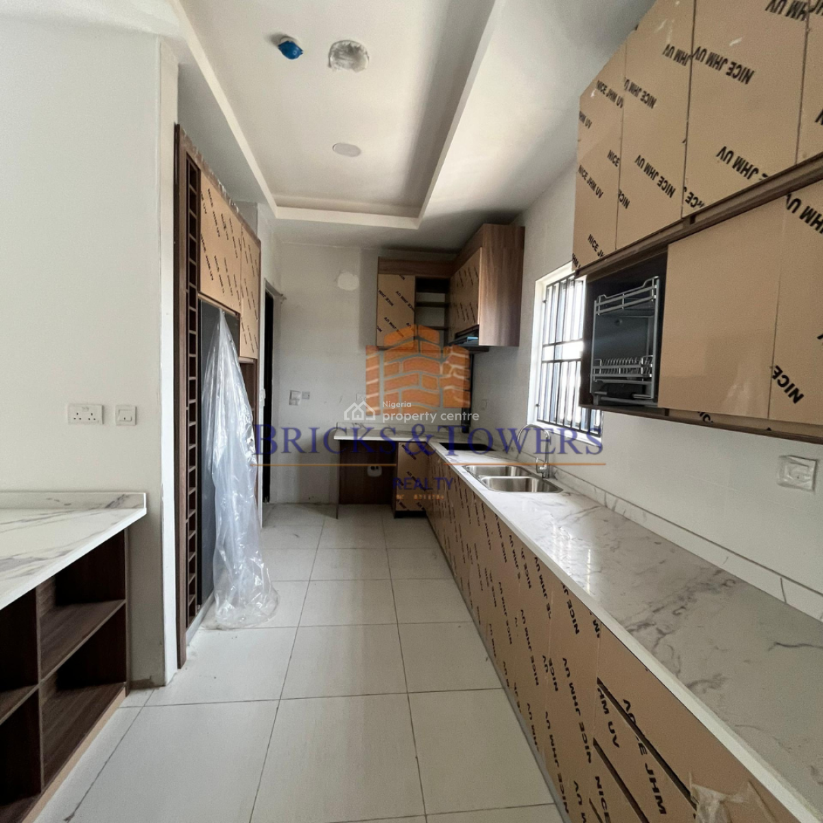 2 Bedroom Penthouse + Bq, Lekki, Lagos, Flat / Apartment for Sale