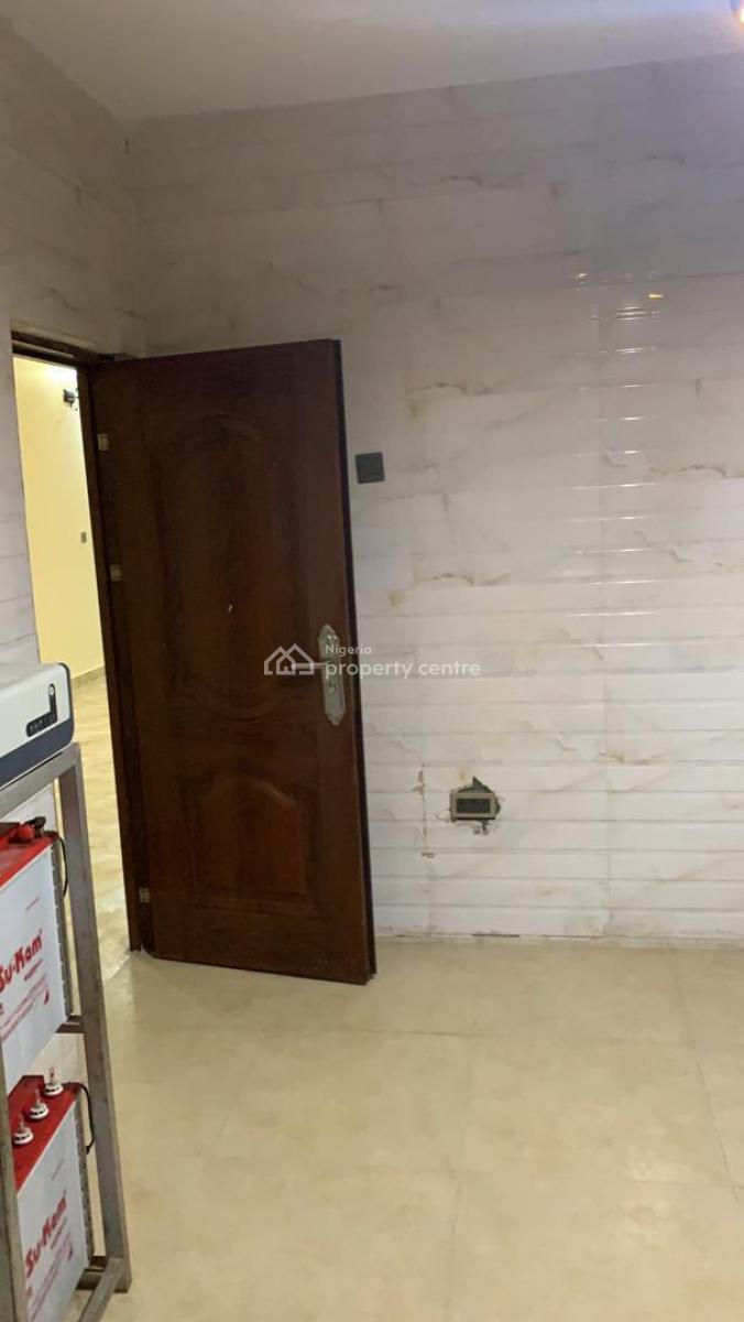 3 Bedrooms Apartment with Bq, Ologolo, Lekki, Lagos, Flat / Apartment for Sale