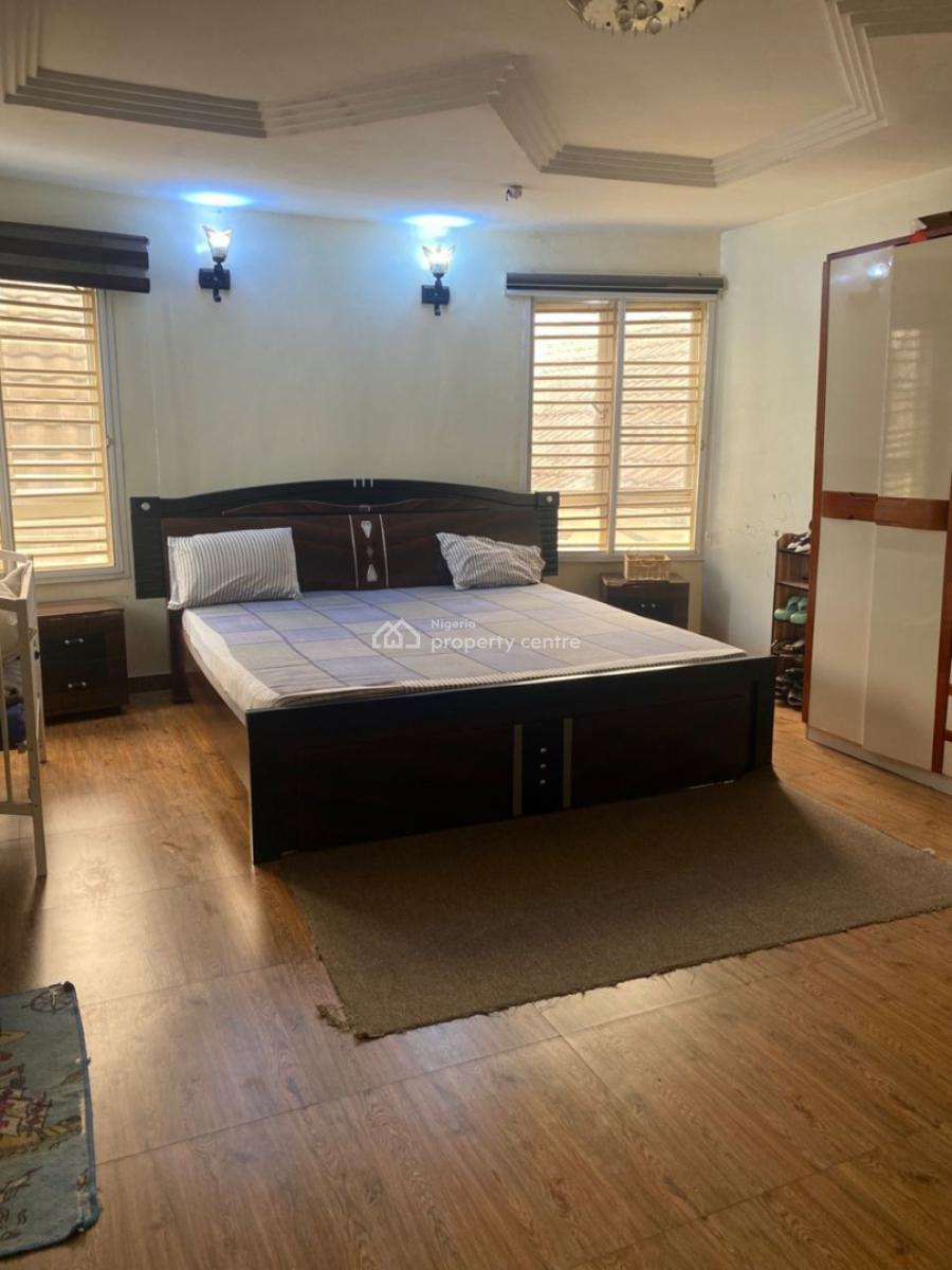 3 Bedrooms Apartment with Bq, Ologolo, Lekki, Lagos, Flat / Apartment for Sale