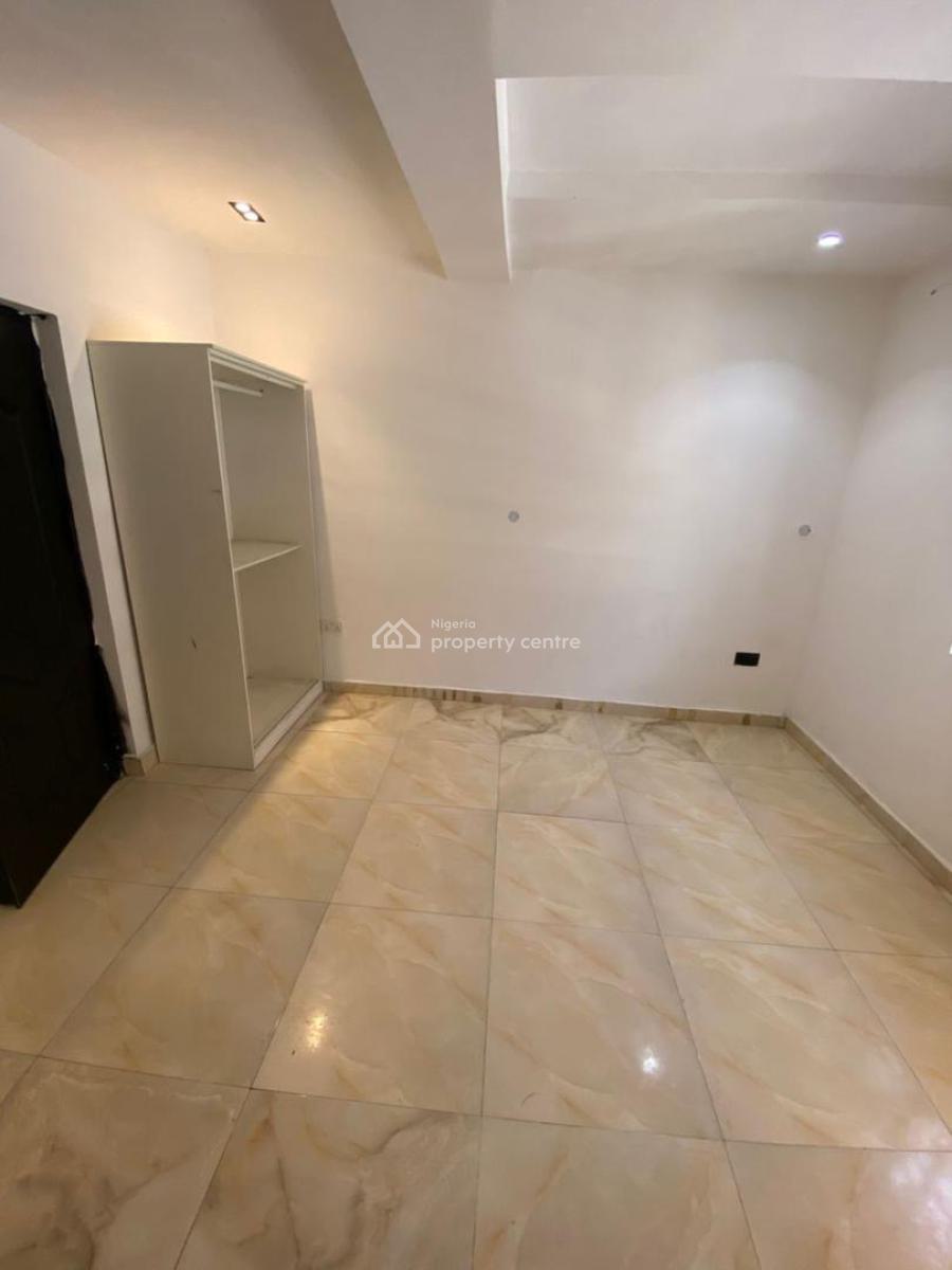 Standard 2 Bedroom Apartment, Lekki Phase1 Lekki Lagos, Lekki Phase 1, Lekki, Lagos, Flat / Apartment for Rent