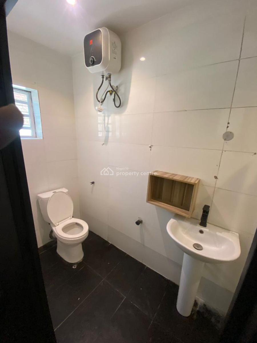 Standard 2 Bedroom Apartment, Lekki Phase1 Lekki Lagos, Lekki Phase 1, Lekki, Lagos, Flat / Apartment for Rent