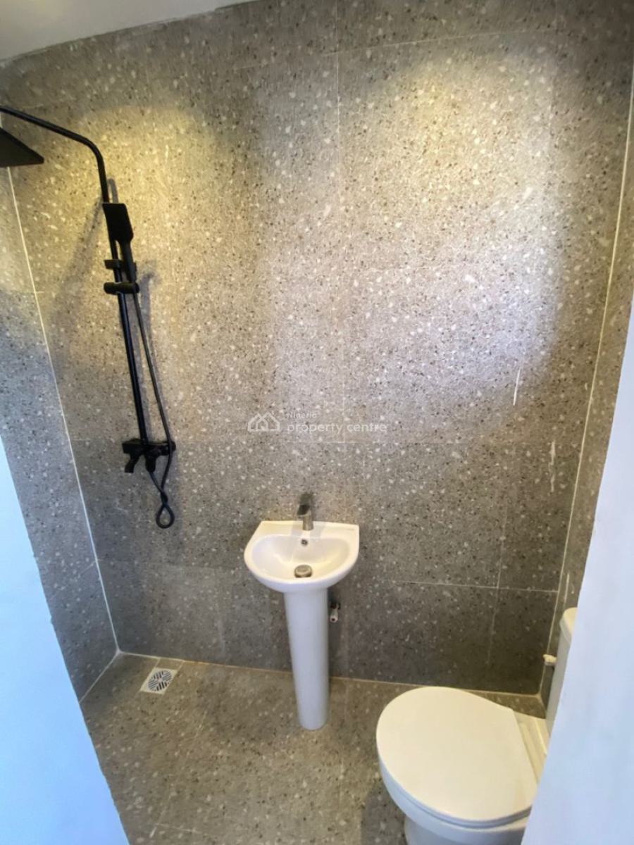 Tastefully Finished & Self Service 2 Bedrooms Apartment, Off Admiralty Way, Lekki Phase 1, Lekki, Lagos, Flat / Apartment for Rent