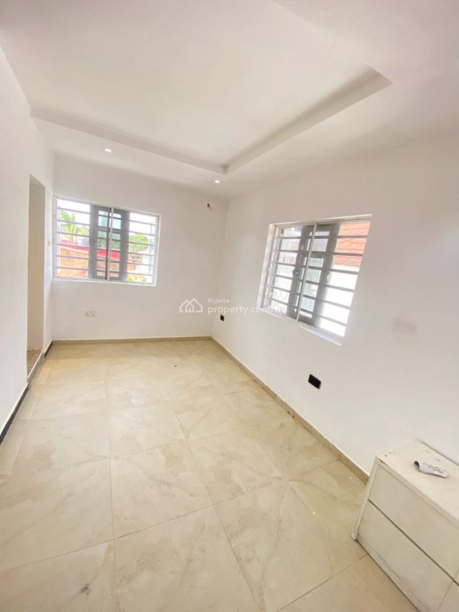 Tastefully Finished & Self Service 2 Bedrooms Apartment, Off Admiralty Way, Lekki Phase 1, Lekki, Lagos, Flat / Apartment for Rent