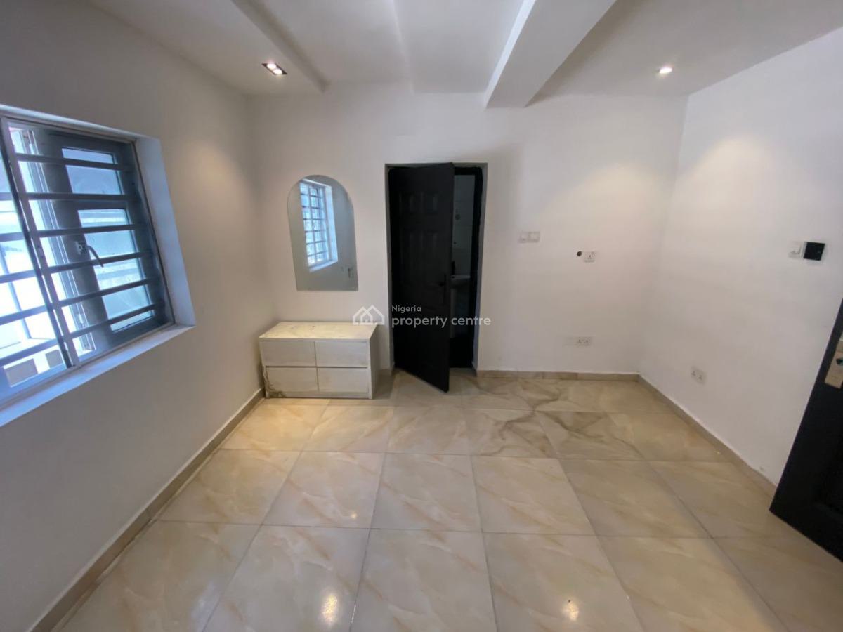 Tastefully Finished & Self Service 2 Bedrooms Apartment, Off Admiralty Way, Lekki Phase 1, Lekki, Lagos, Flat / Apartment for Rent